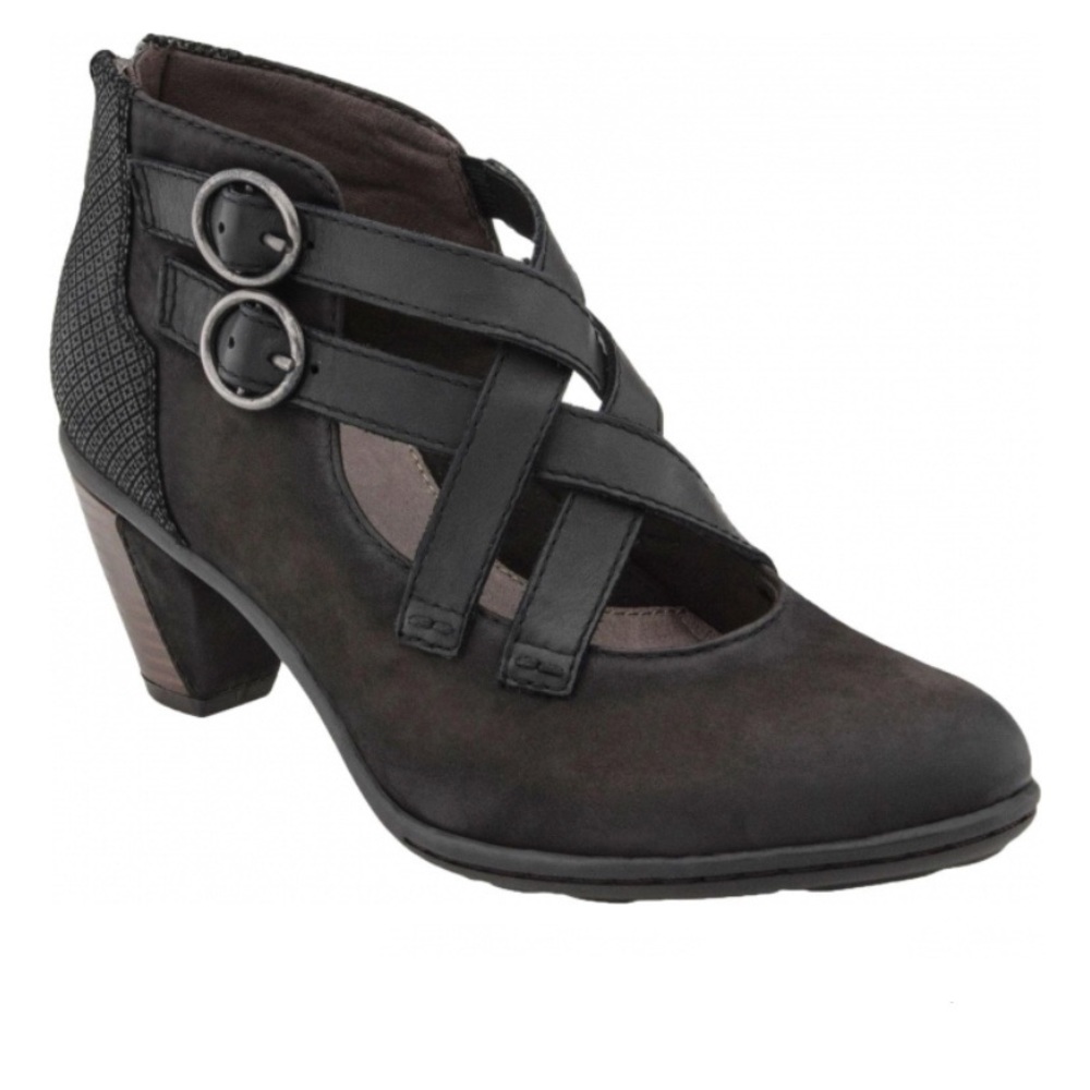 NWOT Earth Amber Heels